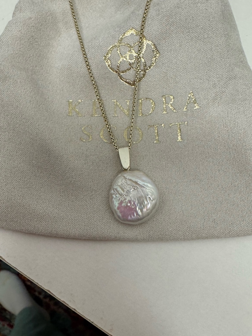 Kendra Scott Gold Necklace with Iridescent flat Pearl  long/ adjustable Pendant